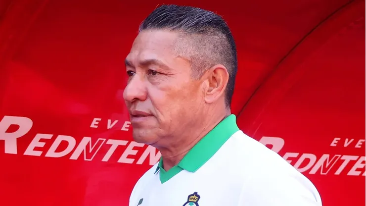 Ignacio Ambriz se quedó sin su principal ayudante.