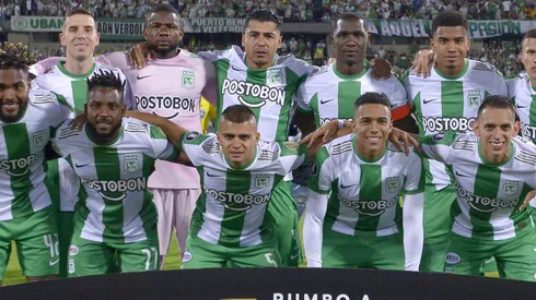 MEDELLIN, COLOMBIA - AUGUST 03: Players of Atletico Nacional pose for a photo prior to a Copa CONMEBOL Libertadores 2023 round of sixteen first leg match between Atletico Nacional and Racing Club at Estadio Atanasio Girardot on August 03, 2023 in Medellin, Colombia. (Photo by Gabriel Aponte/Getty Images)