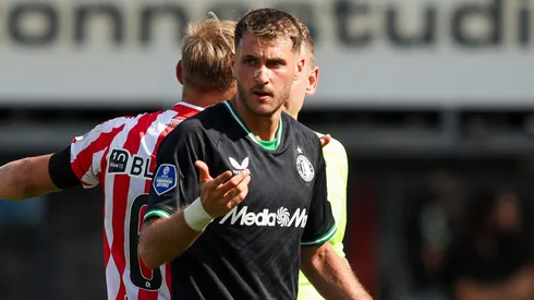 Santiago Giménez tendrá la oportunidad de jugar la Champions League