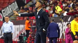 El entrenador argentino debutó en La Pandilla con un 2-2 como visitante de Xolos.