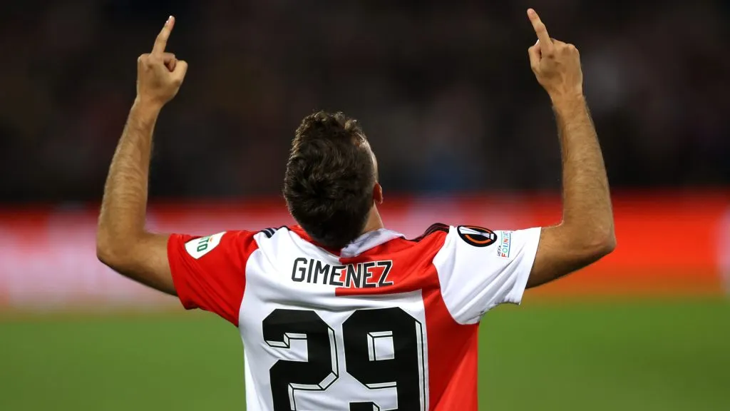 Santi Giménez y… ¿una temporada más en Países Bajos? [Foto: Getty Images]