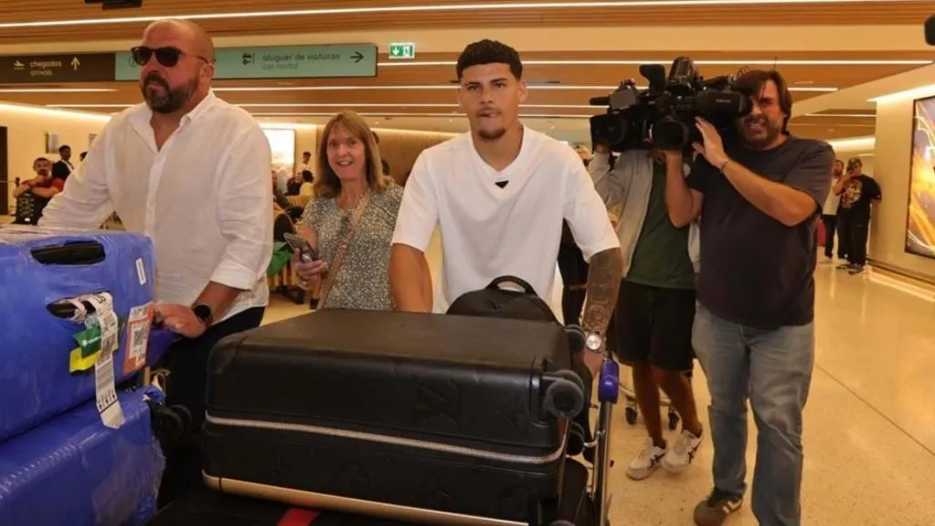 Maxi Araujo llegó a Portugal para fichar por el Sporting CP [Foto: CM]
