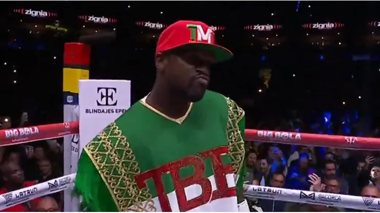 El gran look de Floyd Mayweather para pelear vs. John Gotti III en la Arena Ciudad de México