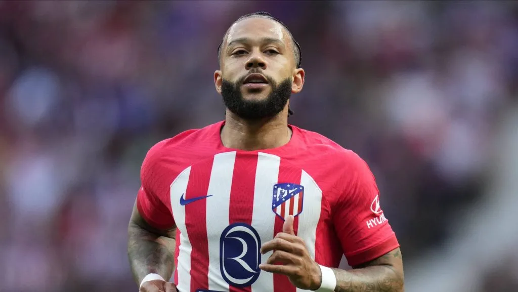Memphis Depay continúa a la espera de resolver su futuro (IMAGO)
