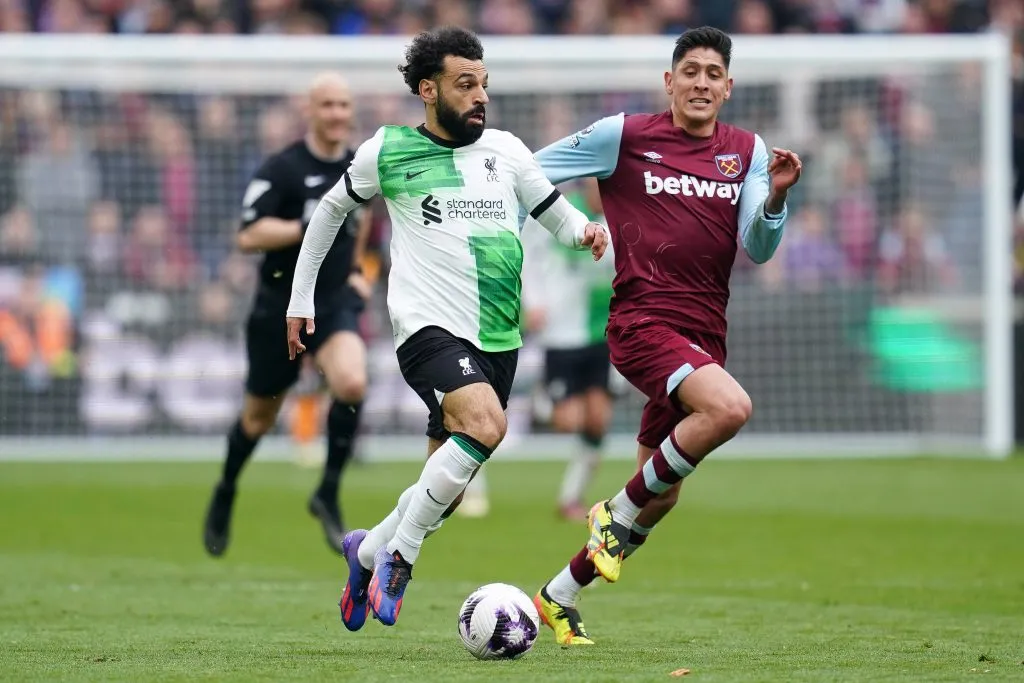 Edson Álvarez no completa un partido con West Ham desde el 27 de abril pasado, en un empate ante Liverpool. (Imago)