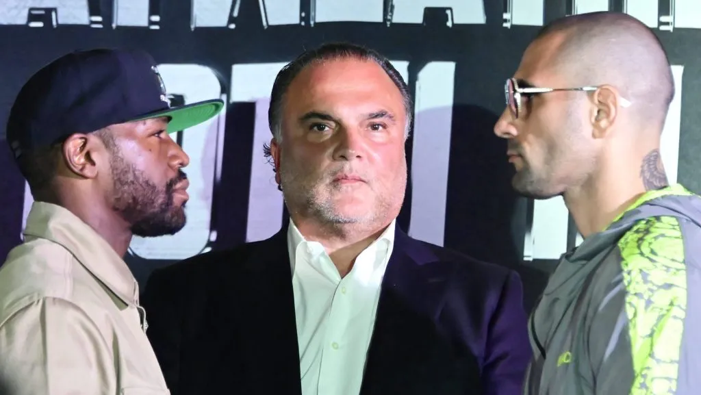 Floyd Mayweather se enfrentará a John Gotti III en la Arena Ciudad de México.