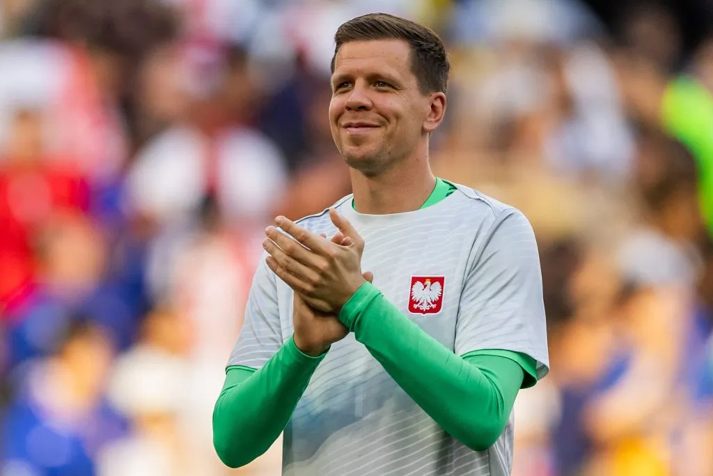 Wojciech Szczesny podría tener su primera experiencia afuera de Europa (IMAGO)
