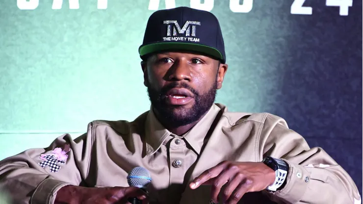 Floyd Mayweather le respondió a Julio César Chávez por la supuesta pelea que tendrán.