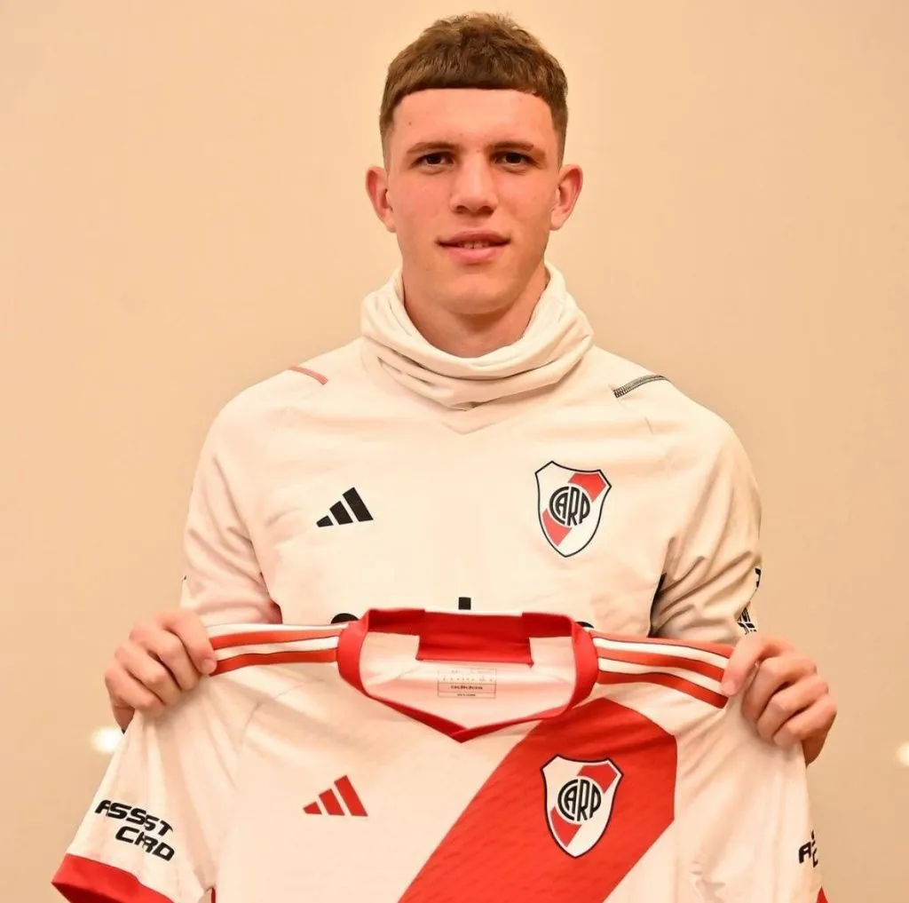 Franco Carboni en su presentación en River Plate [Foto: CARP]