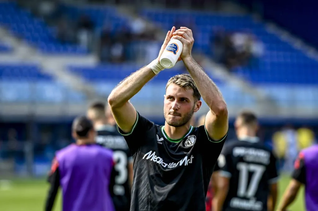 Santi Giménez aún sigue en el Feyenoord (IMAGO)