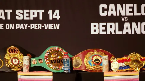 Canelo Álvarez expondrá todos sus títulos de los supermedianos ante Edgar Berlanga.