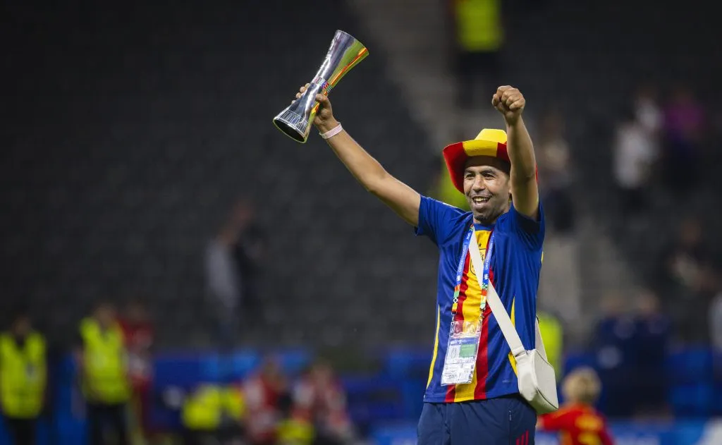 El padre de Lamine Yamal permaneció internado por poco más de 24 horas, según reportes. (Imago)