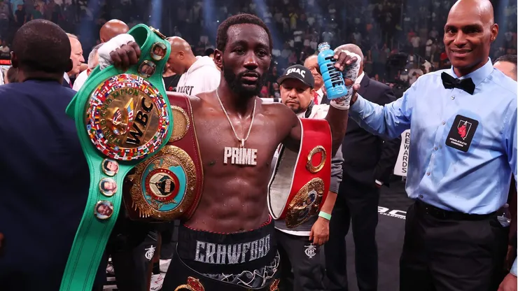 Terence Crawford parece haberse cansado de esperar a Canelo Álvarez.