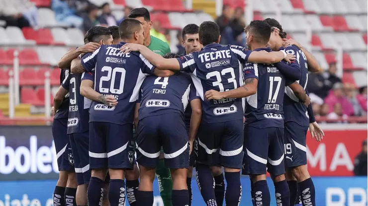 Rayados busca reforzarse con un futbolista más