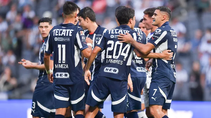 Los jugadores de Monterrey, a puro festejo.