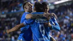 Sepúlveda festeja su gol en Crul Azul