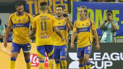 Los jugadores de Tigres, a puro festejo.