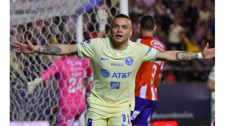 Jonathan Rodríguez tras su gol ante el San Luis.
