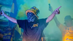 Aficionado de Tigres en el recibimiento.