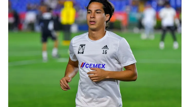 Diego Lainez sigue sin marcar con Tigres UANL.