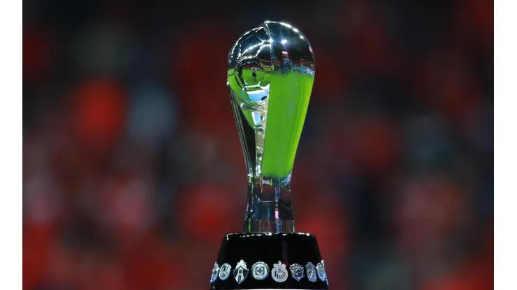 El trofeo aguarda por el campeón del Torneo Clausura 2023.