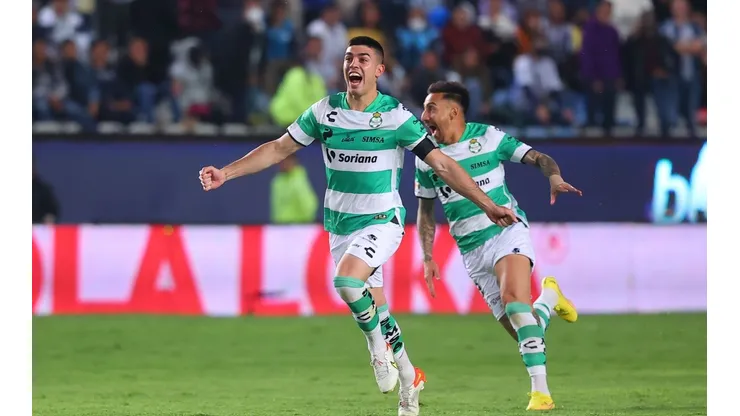 Santos Laguna se impuso en los penales