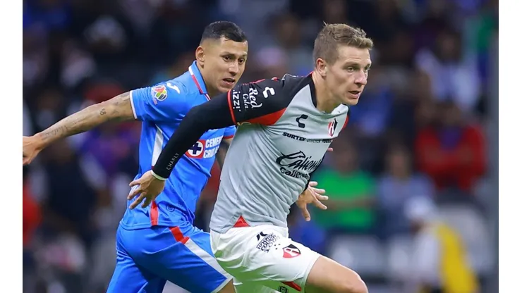 Cruz Azul y Atlas chocan por el Repechaje.