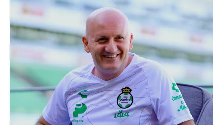 Pablo Repetto fue presentado en Santos Laguna.