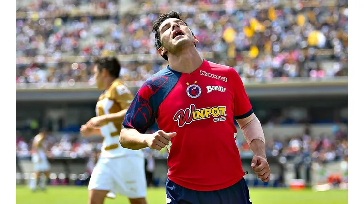 Ángel Reyna durante un partido en CU.