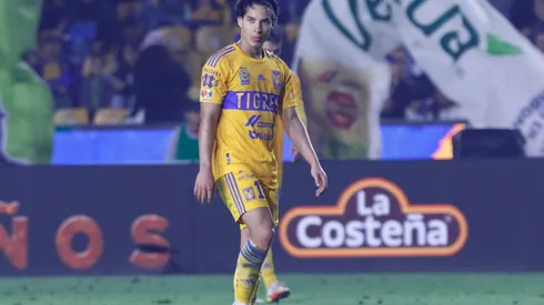 Siboldi reveló por qué sacó a Diego Lainez en el entretiempo
