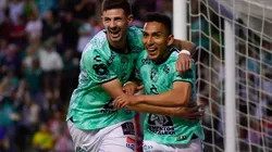 ¿Era fuera de juego? Polémico gol que le anularon a León frente a Chivas.