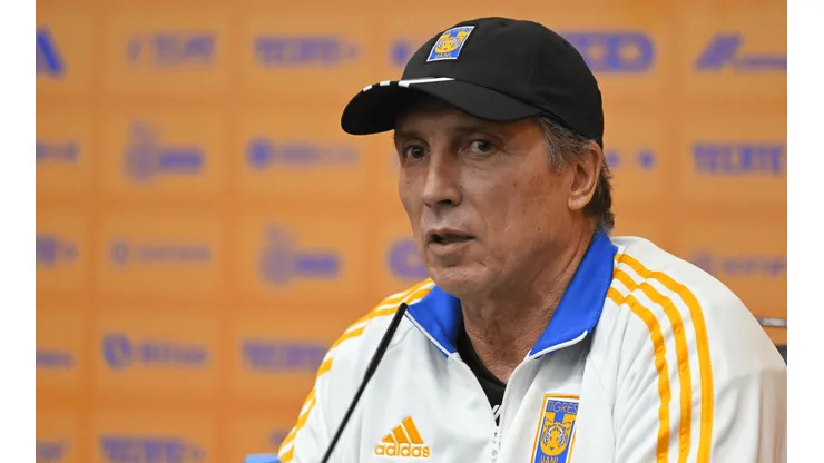 Robert Dante Siboldi, nuevo DT de Tigres.