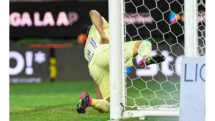 Henry Martín en el polémico festejo contra Chivas en el Clausura 2023.