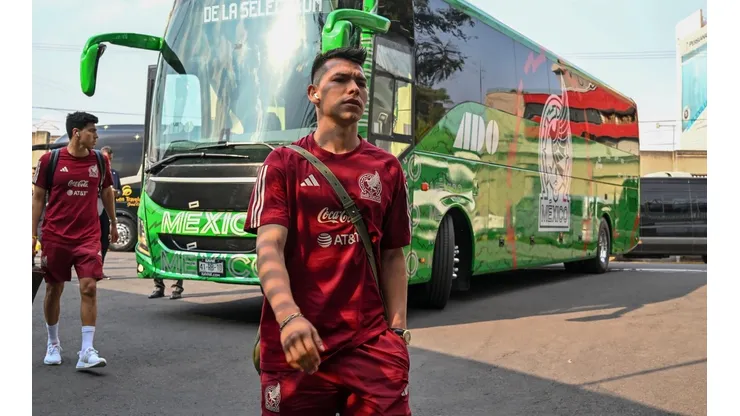 Hirving Lozano previo al partido México contra Jamaica en Liga de Naciones.