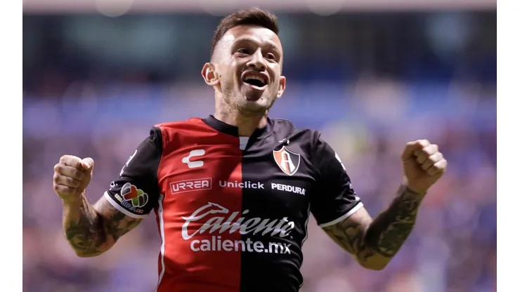 Brian Lozano celebra uno de sus goles ante Puebla.