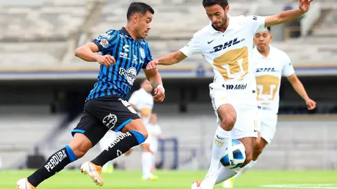Pablo Barrera en una visita a Pumas en el Olímpico Universitario.