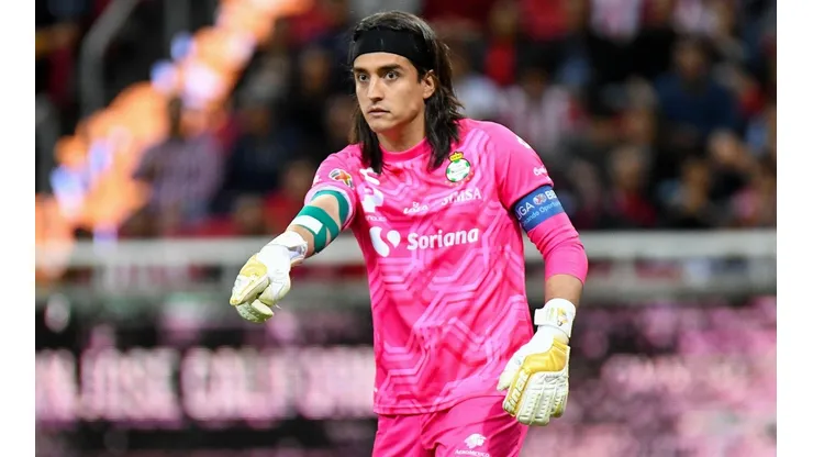 Carlos Acevedo, titular del Santos y segundo portero de la selección mexicana.