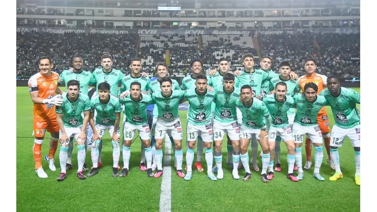 El INDIGNANTE video de jugadores de León pidiendo un narcocorrido