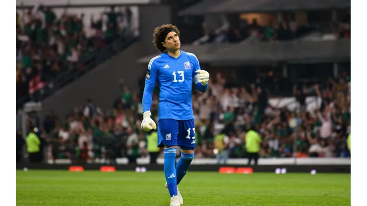 Ochoa no vive su mejor noche en el Estadio Azteca