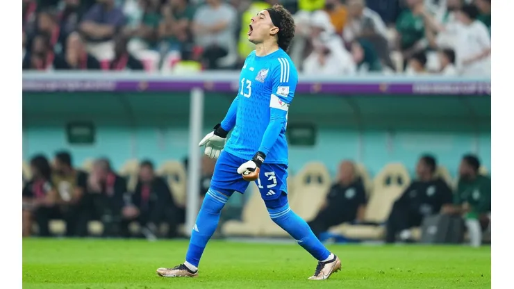 Guillermo Ochoa y una distinción especial.