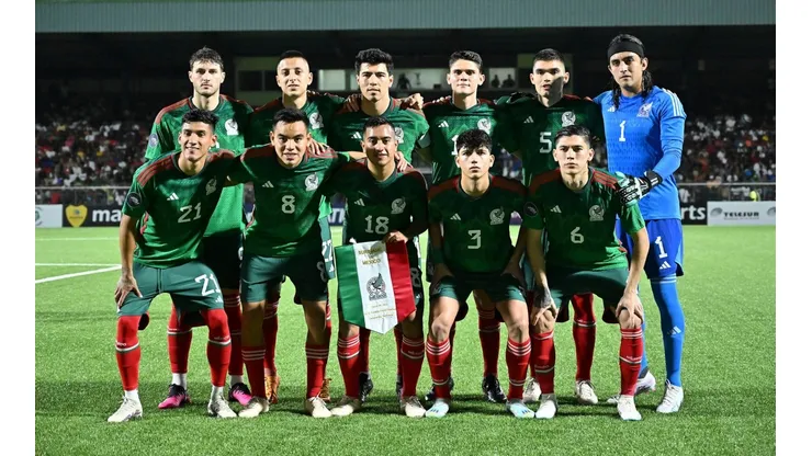 La primera alineación de México con Diego Cocca.