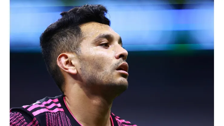 "Tecatito" Corona sigue fuera de consideración por lesión.