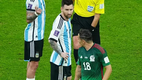 Lionel Messi y Andrés Guardado en la Copa del Mundo Qatar 2022.
