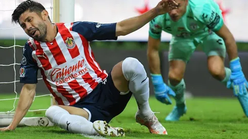 Oribe Peralta con las Chivas en el torneo Apertura 2021.