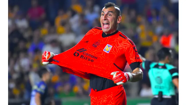 Nahuel Guzmán en un partido del torneo Clausura 2023.