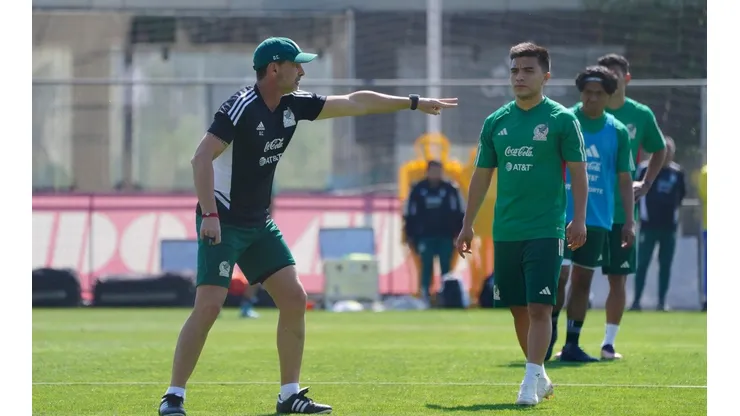 Diego Cocca paró su primer once al frente del Tri.