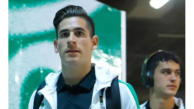 Santiago Muñoz previo a un partido de Santos en el Clausura 2023.