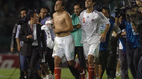 La falsa de despedida de Cuauhtémoc Blanco en Tuxtla Gutiérrez; le acompaña Rafael Márquez.