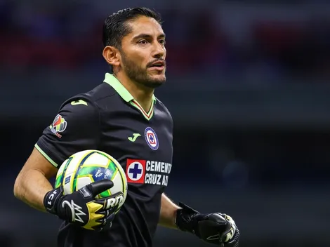 Jesús Corona dejó sin récord a otra leyenda de Cruz Azul