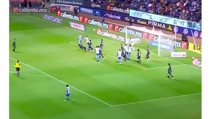 Cruz Azul venció a Puebla 3-1